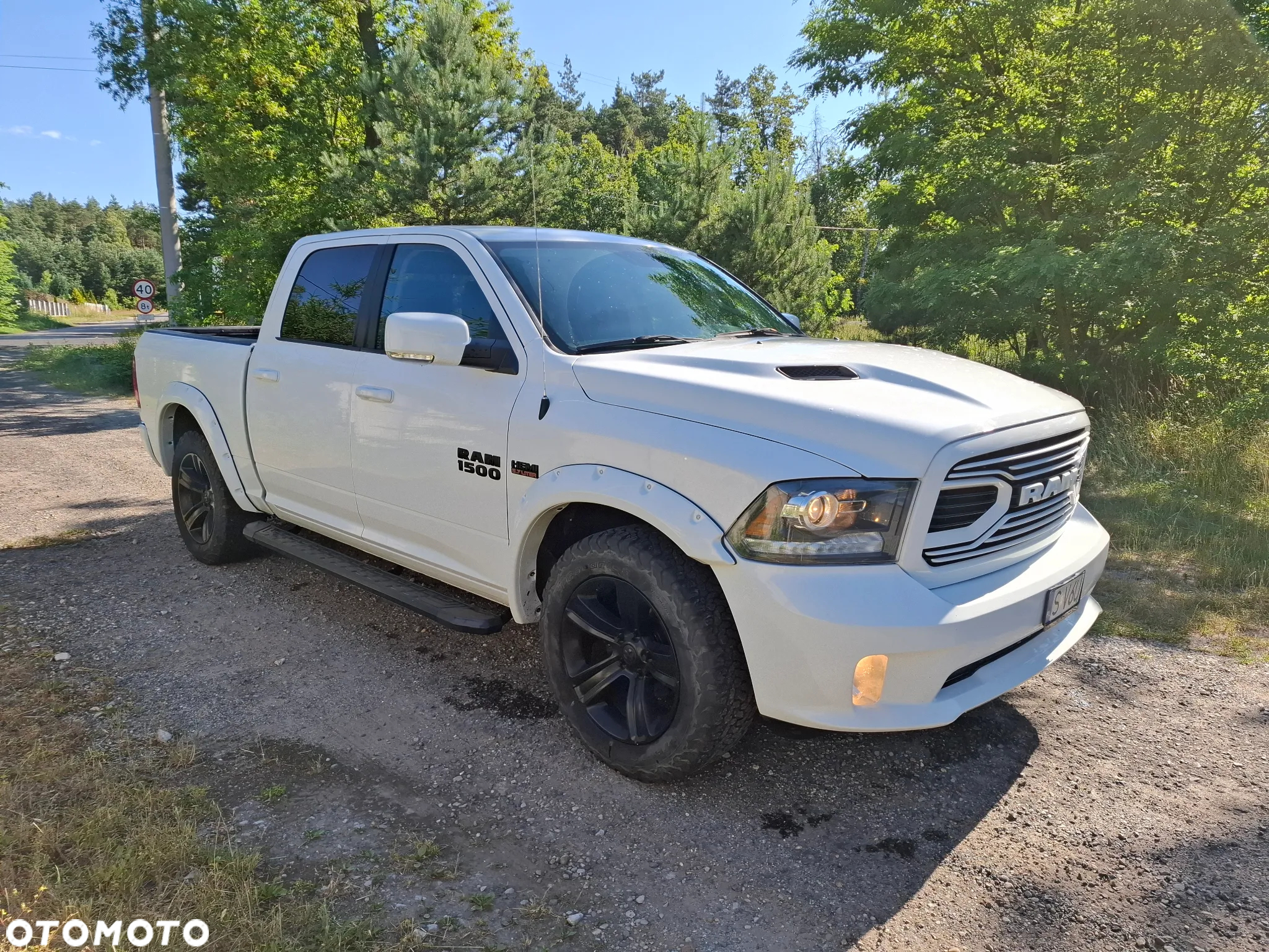 RAM 1500 5.7 Quad Cab Longbed Laramie Sport