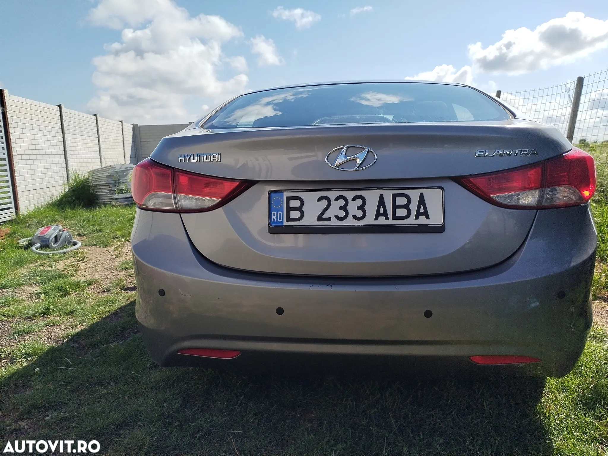 Hyundai Elantra 1.6 MPi - 3