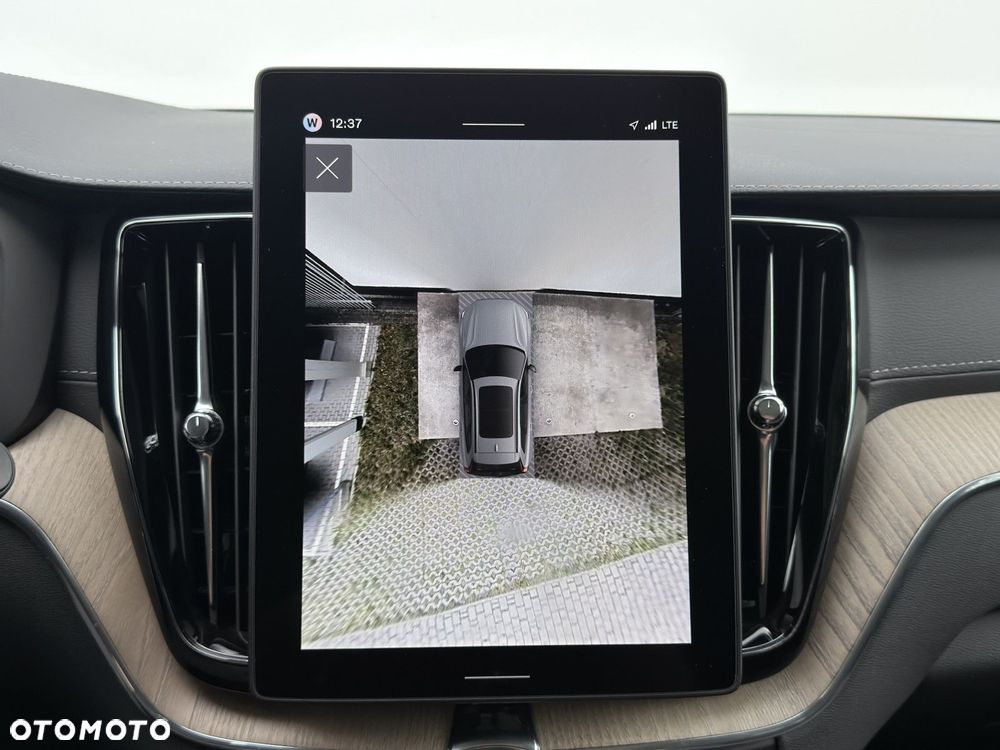 Volvo XC 60 - 30