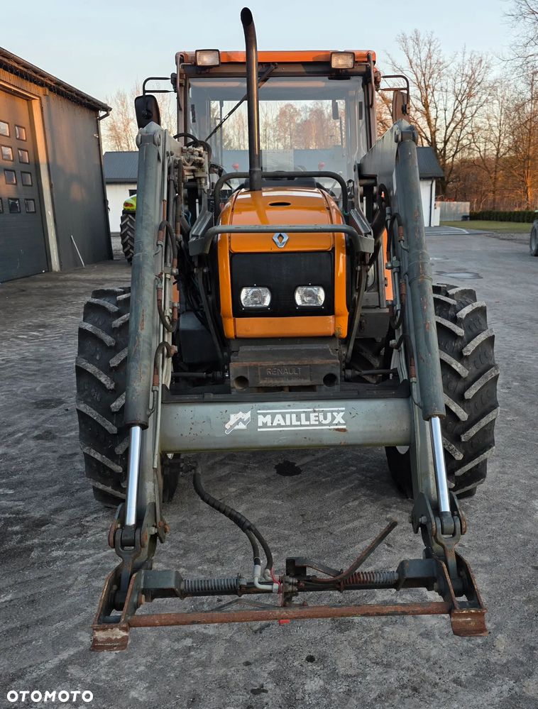 Renault Ceres 335 - 5