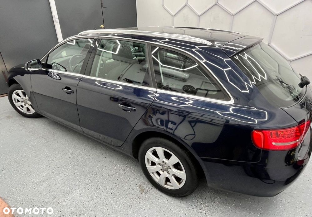 Audi A4 Avant - 28