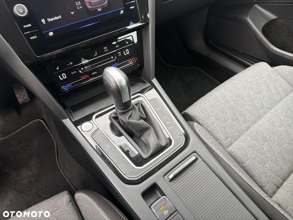 Volkswagen Passat Variant - 14