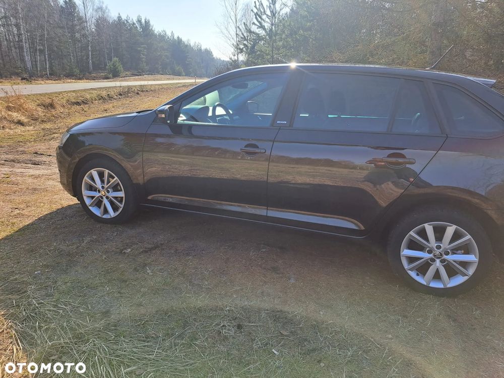 Skoda RAPID 1.2 TSI (Green tec) DSG Joy - 12