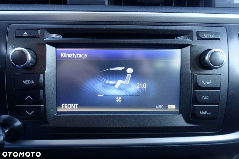 Toyota Auris 1.4 D-4D - 18