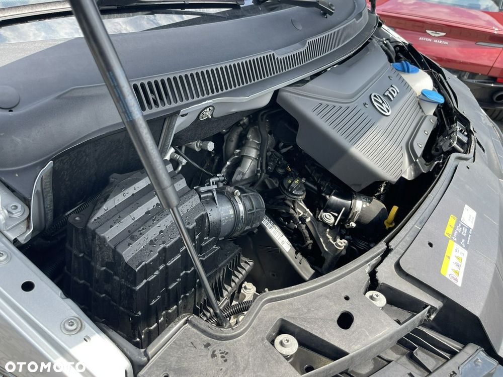 Volkswagen California - 12