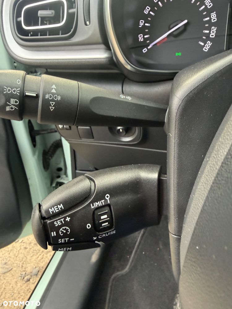 Citroën C3 1.2 PureTech Shine - 21