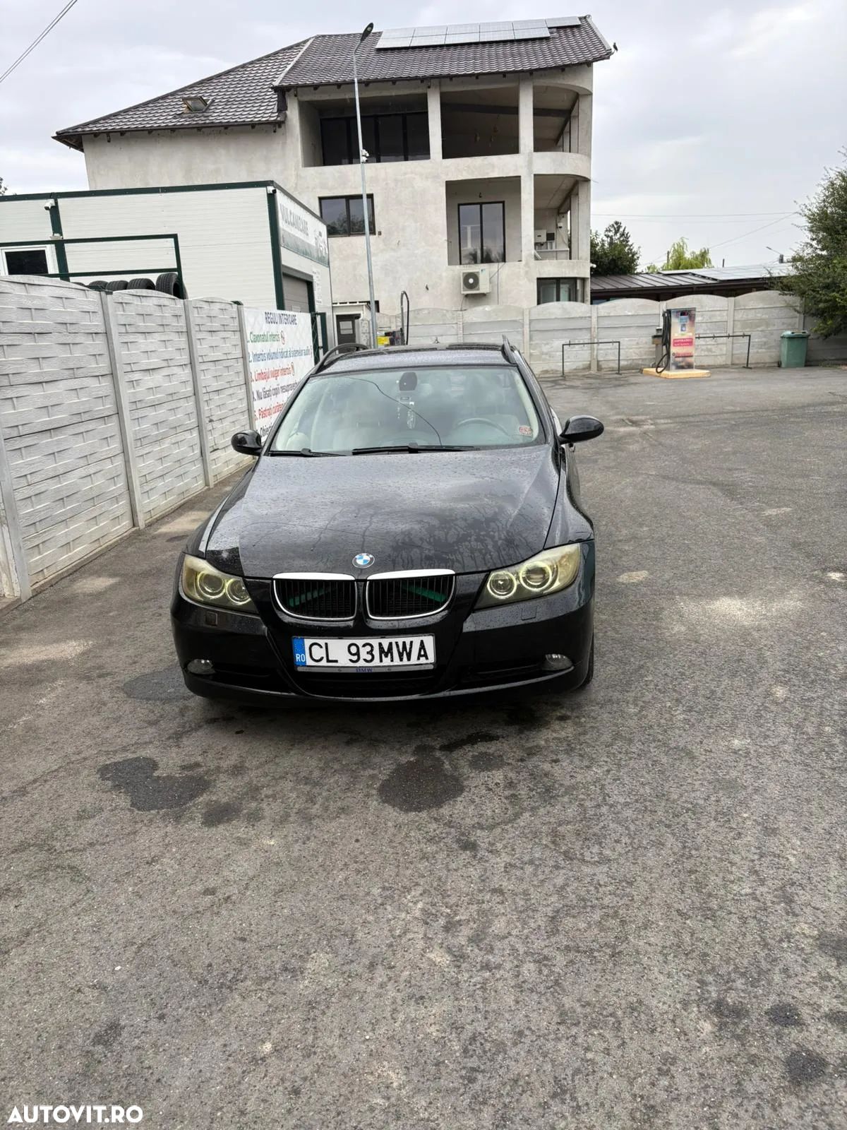 BMW Seria 3 320d Touring - 1