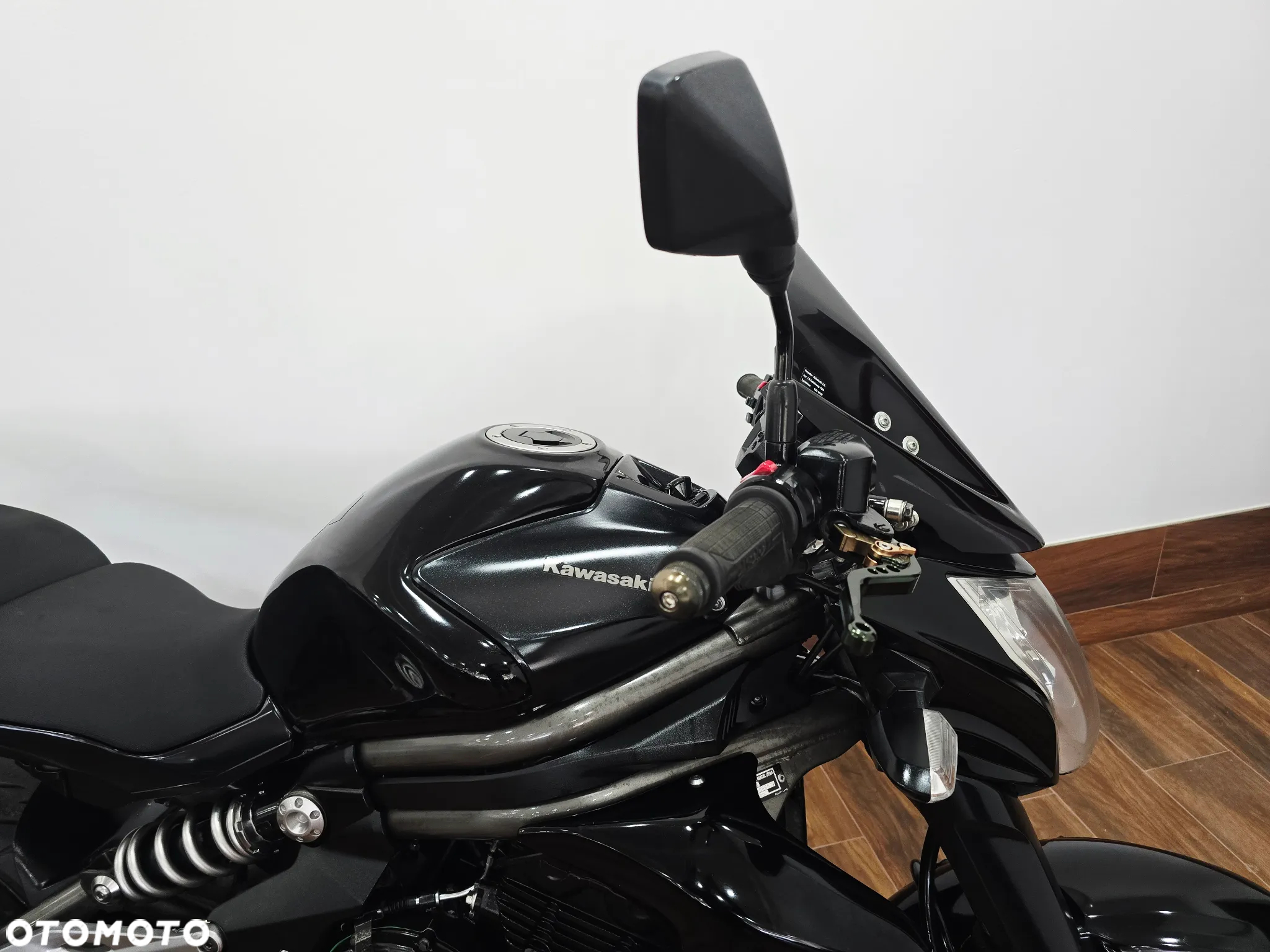 Kawasaki ER - 35