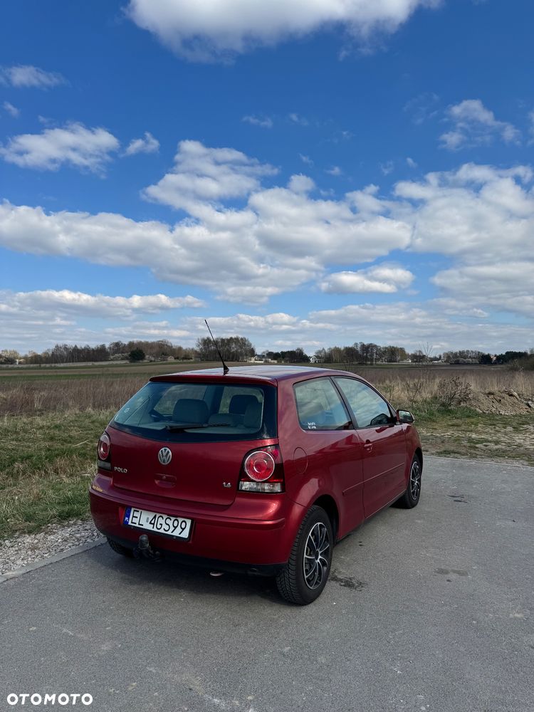 Volkswagen Polo 1.4 16V Comfortline - 8