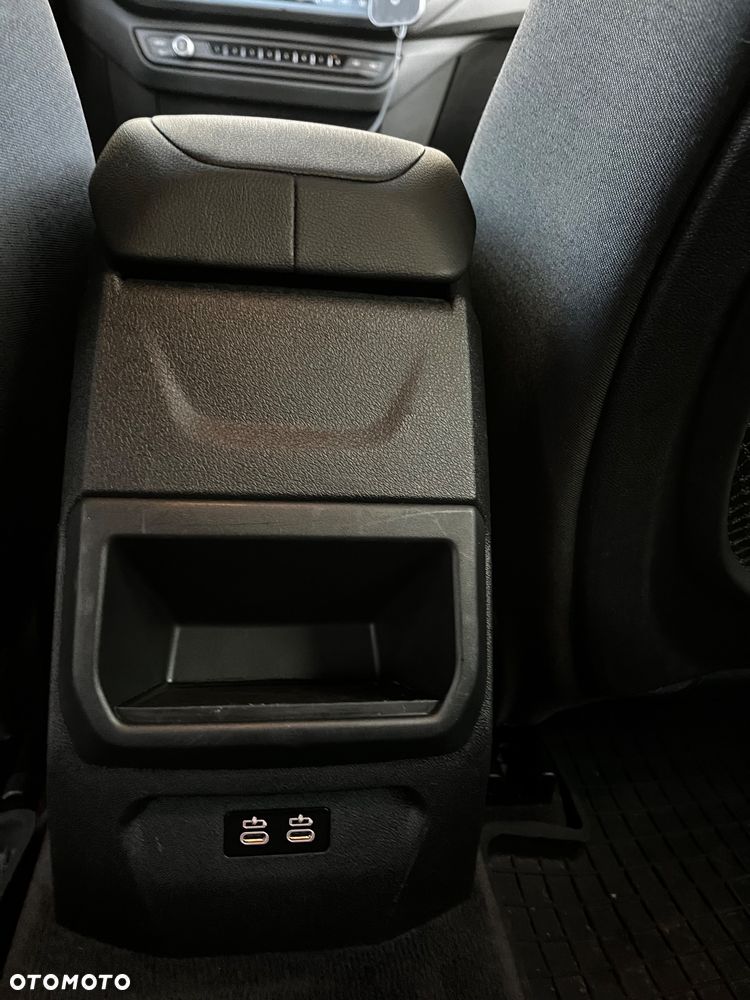 BMW Seria 1 118i - 27