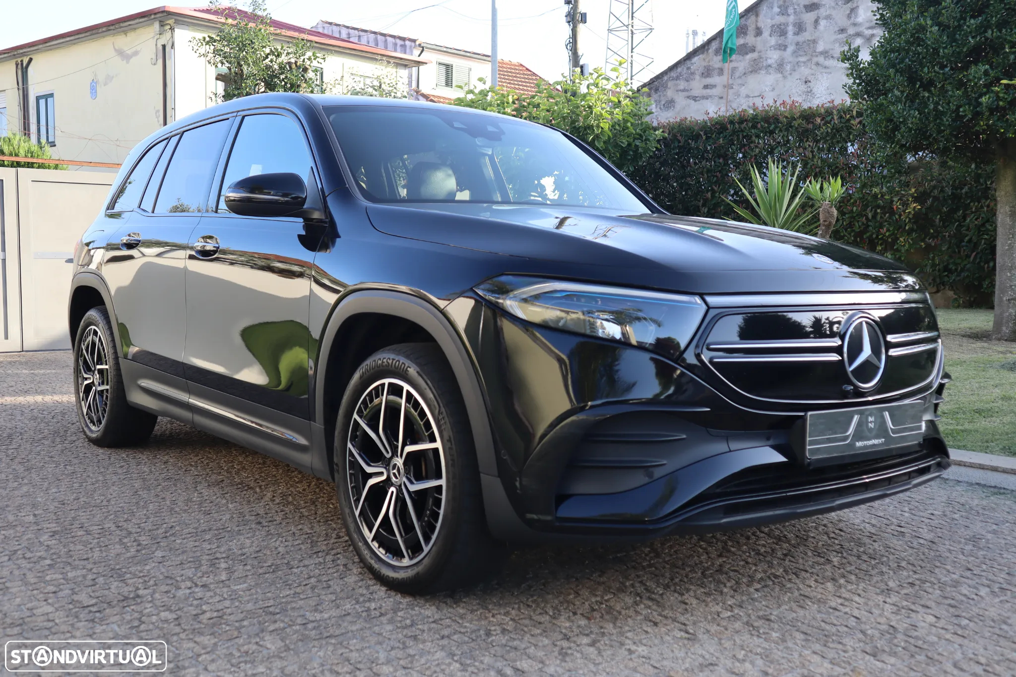 Mercedes-Benz EQB 250+ AMG Line - 2