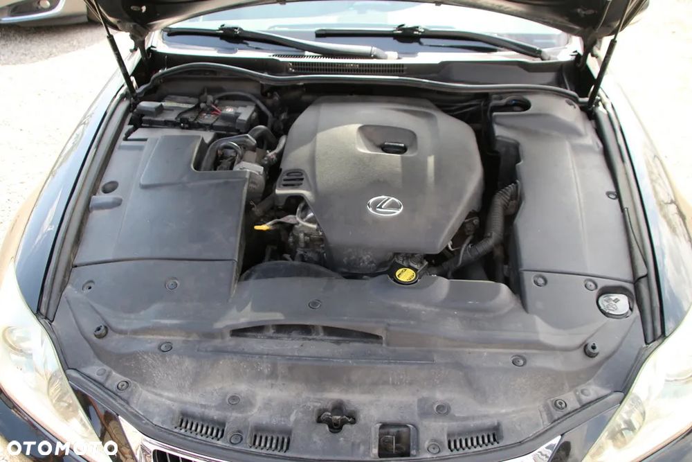 Lexus IS 200d - 20