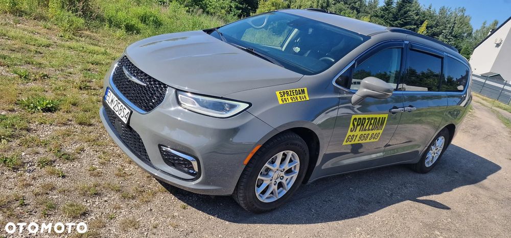 Chrysler Pacifica - 35