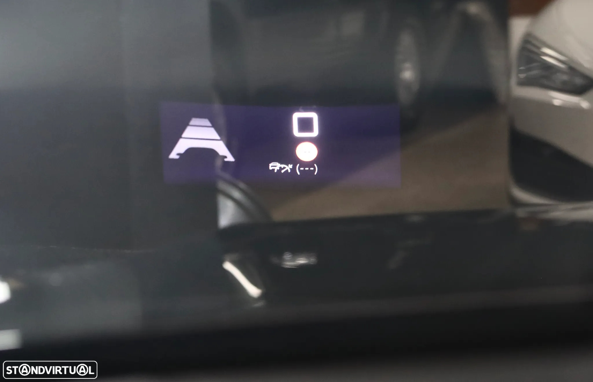Citroën C4 BlueHDi 130 Stop&Start EAT8 SHINE - 17