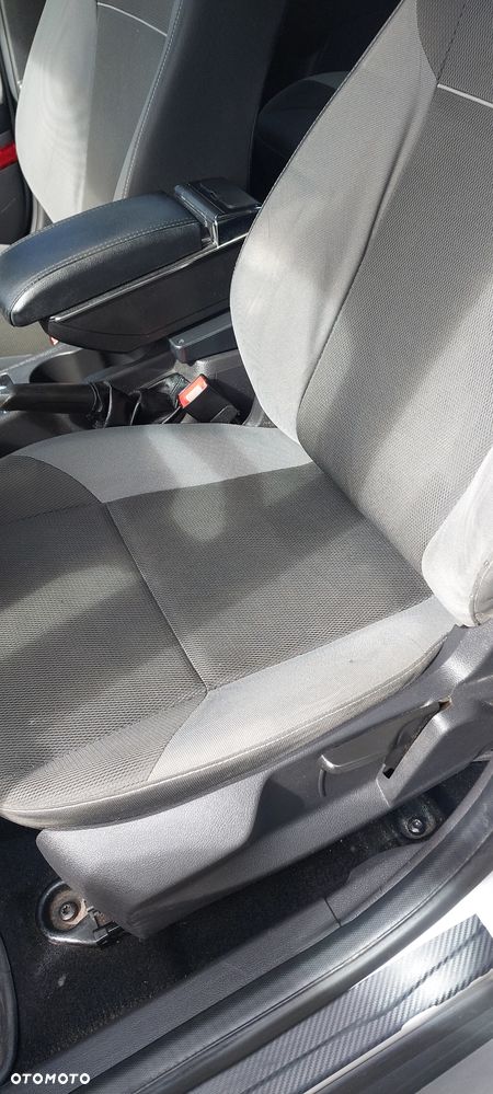 Ford Focus 1.6 TDCi DPF Start-Stopp-System Champions Edition - 9