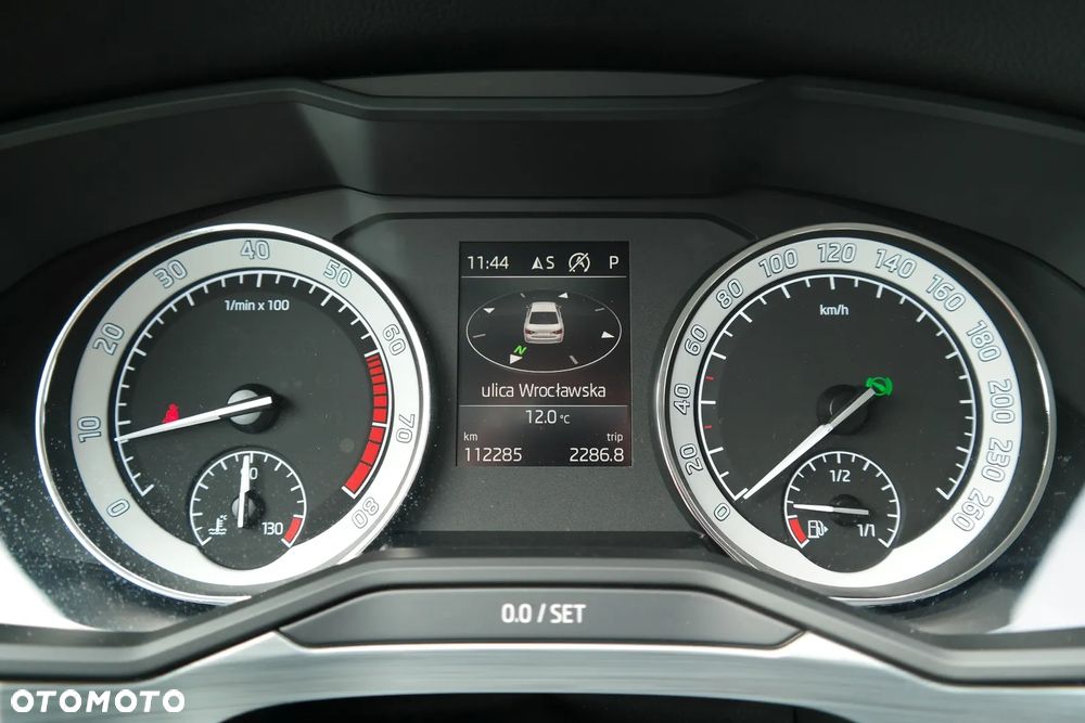 Skoda Superb 2.0 TSI Ambition DSG - 14