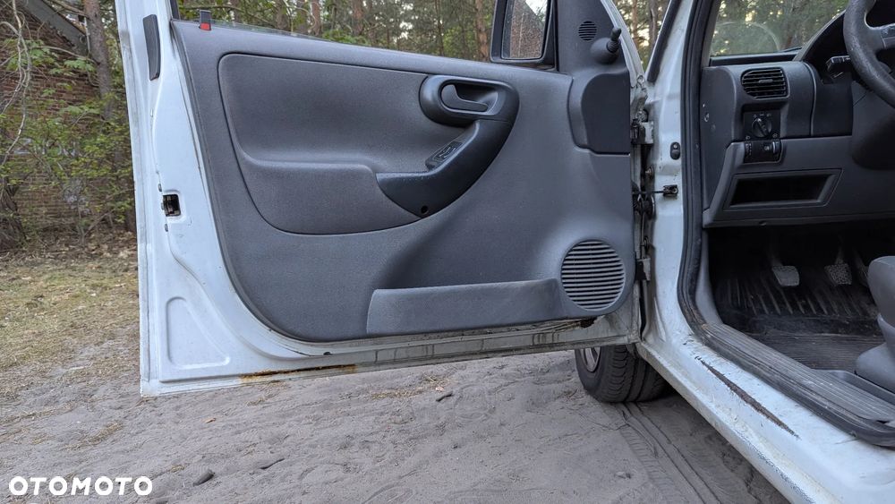 Opel Combo - 19