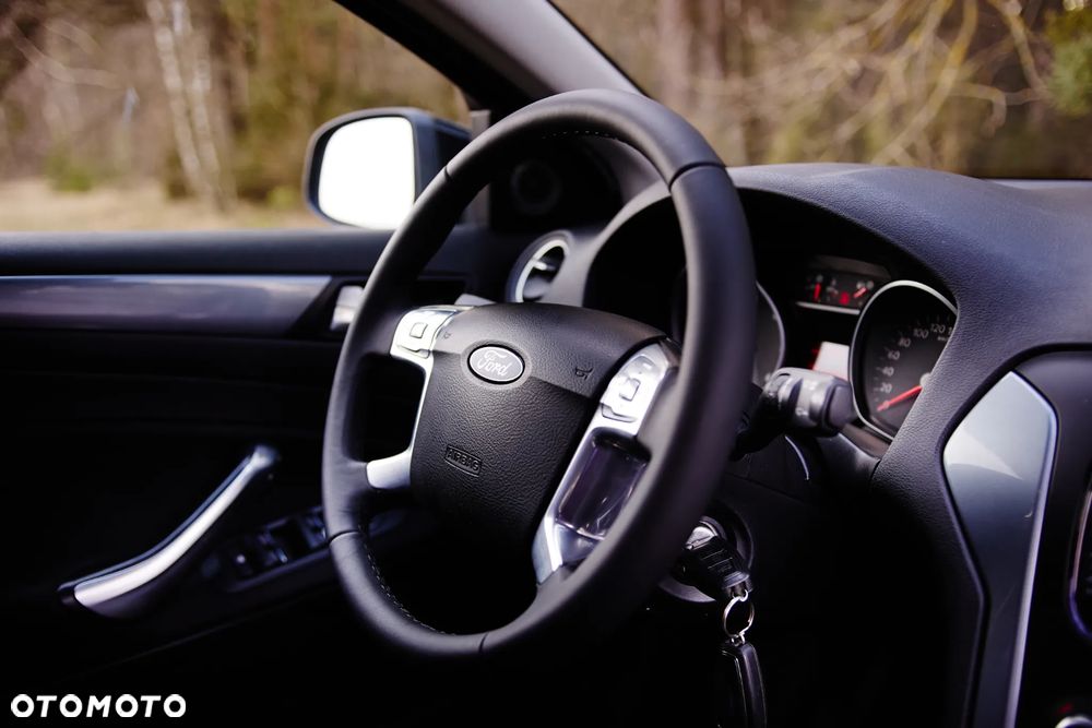 Ford Mondeo 2.0 TDCi Titanium - 25
