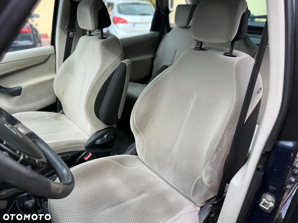 Citroën C4 Picasso - 12