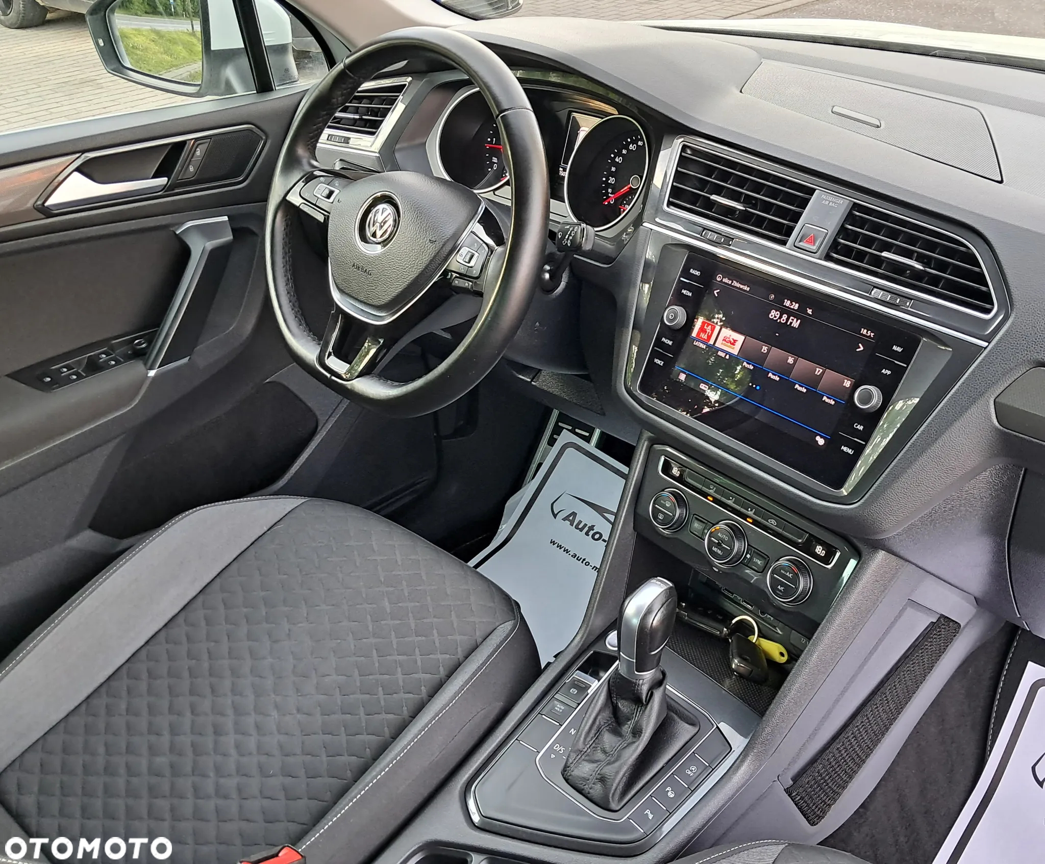 Volkswagen Tiguan - 24