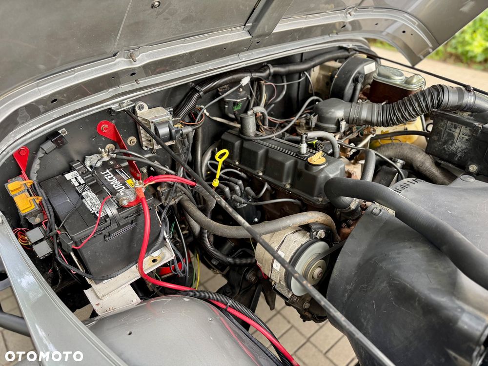 Jeep Wrangler 2.5L - 29