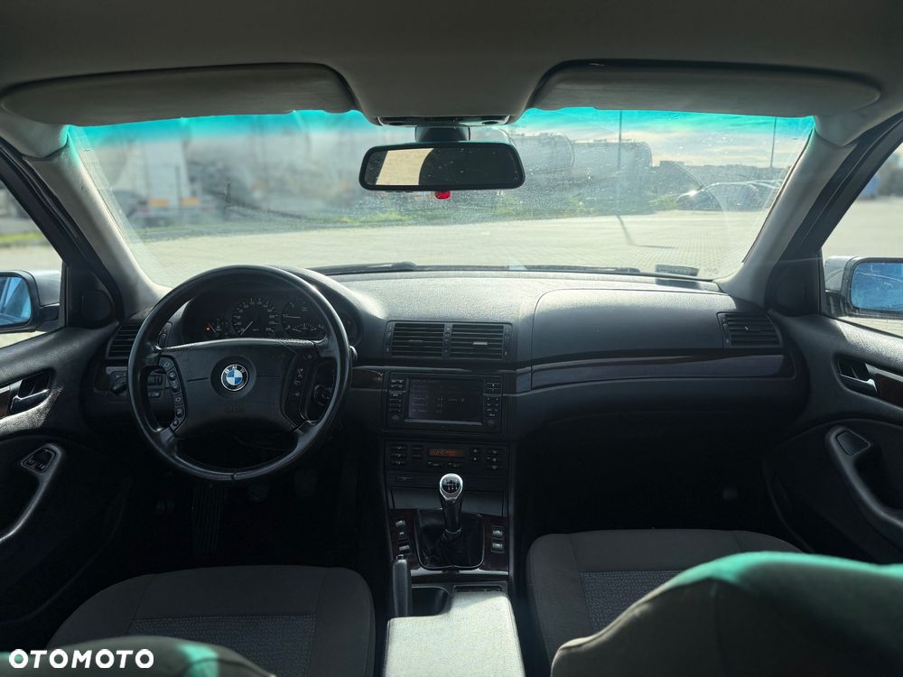 BMW Seria 3 320d - 8