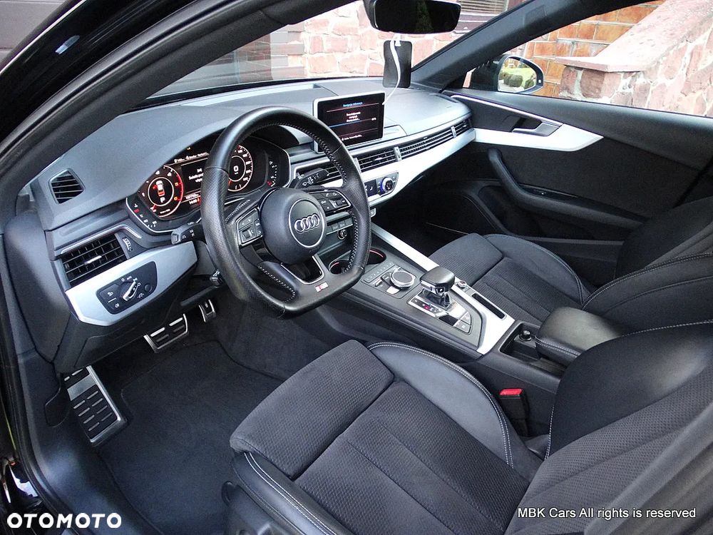 Audi A4 Limousine - 16