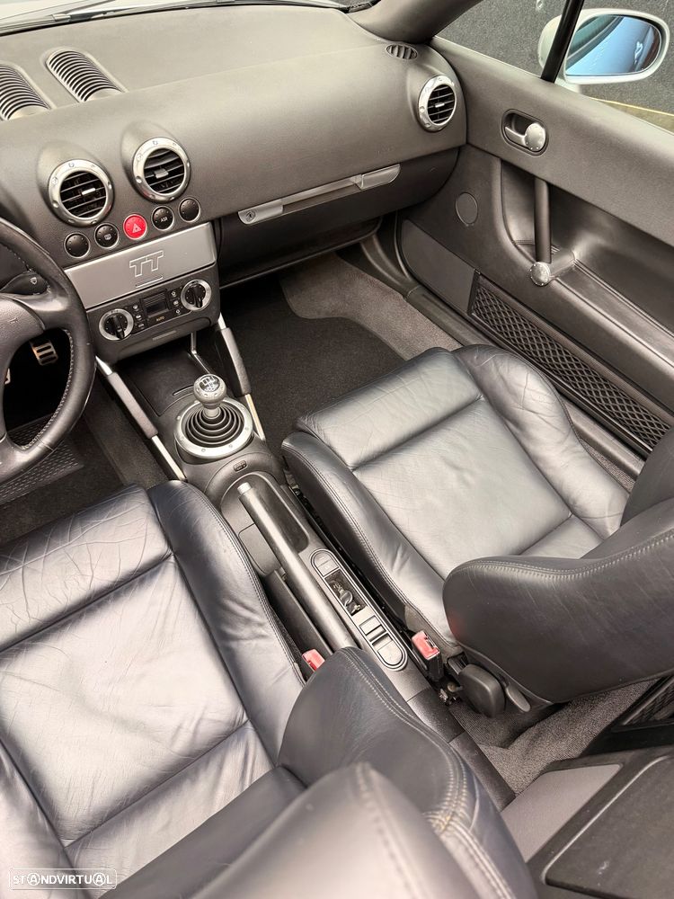 Audi TT Roadster 1.8 T - 30