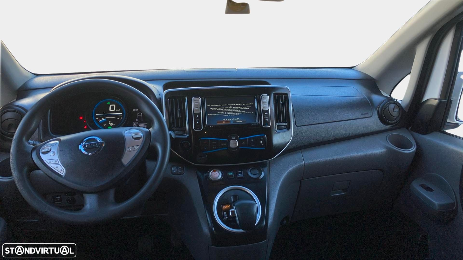 Nissan e-NV200 Evalia 7L Flex - 13