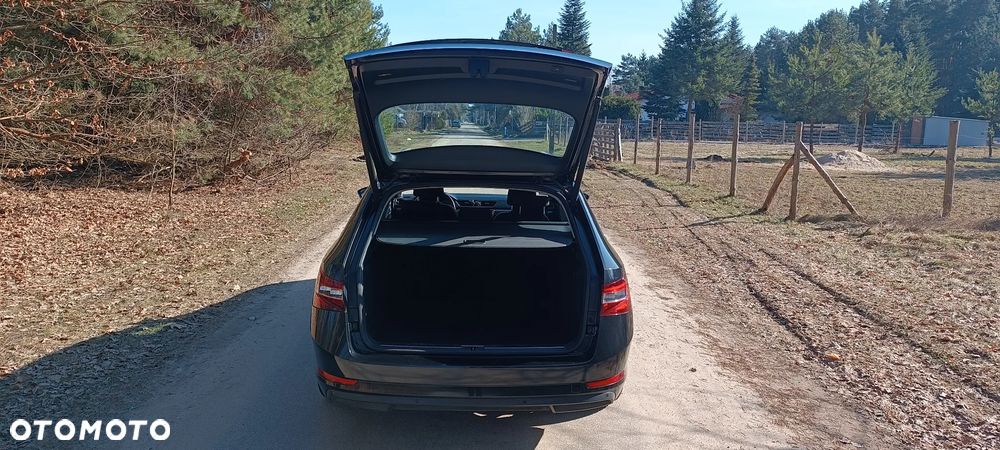 Skoda Superb 2.0 TDI Style DSG - 13