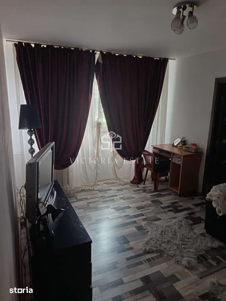 Apartament 2 camere de vanzare-Podul Inalt/Vest — fotografia 1