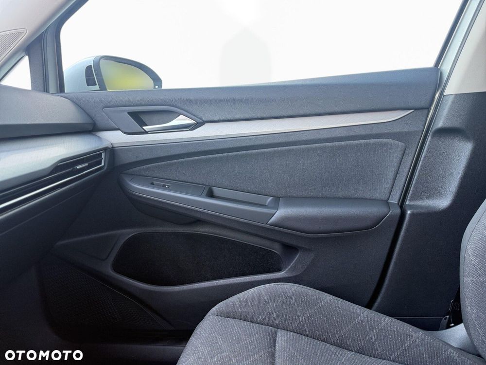 Volkswagen Golf Variant - 25