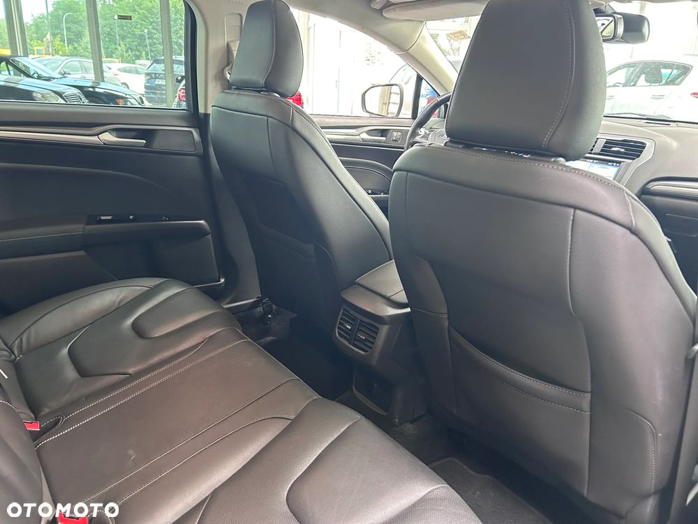 Ford Mondeo 2.0 TDCi STart-Stopp PowerShift-Aut Titanium - 12