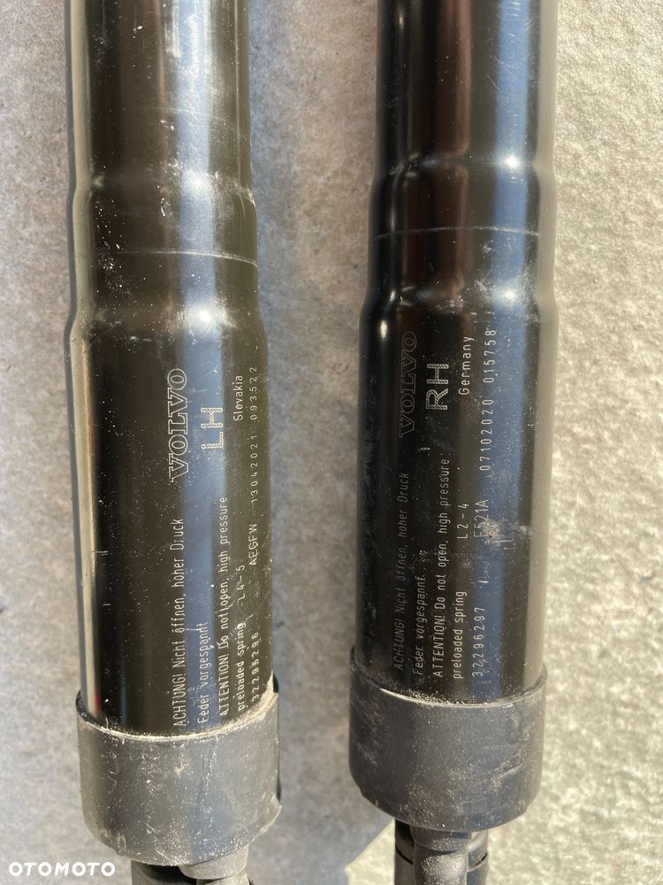 VOLVO XC40 II 2017+ SILOWNIK KLAPY LEWY PRAWY ORYGINAŁ 32296296 32296297OEM - 2