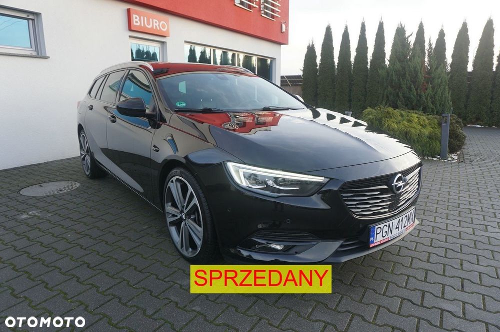 Opel Insignia - 1