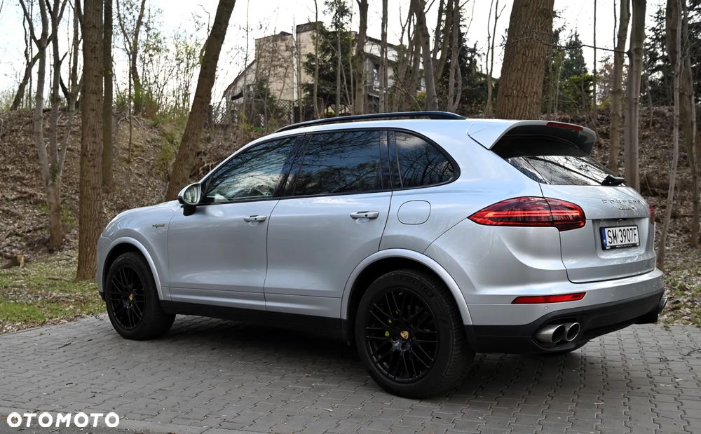 Porsche Cayenne - 19