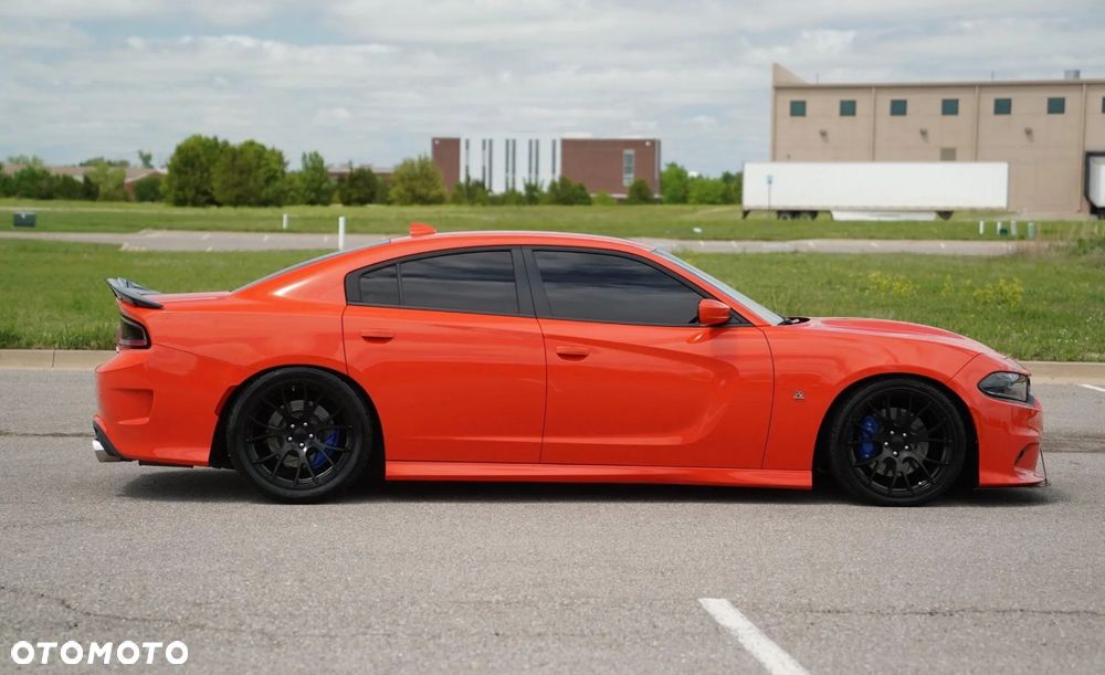 Dodge Charger 6.4 Scat Pack - 9