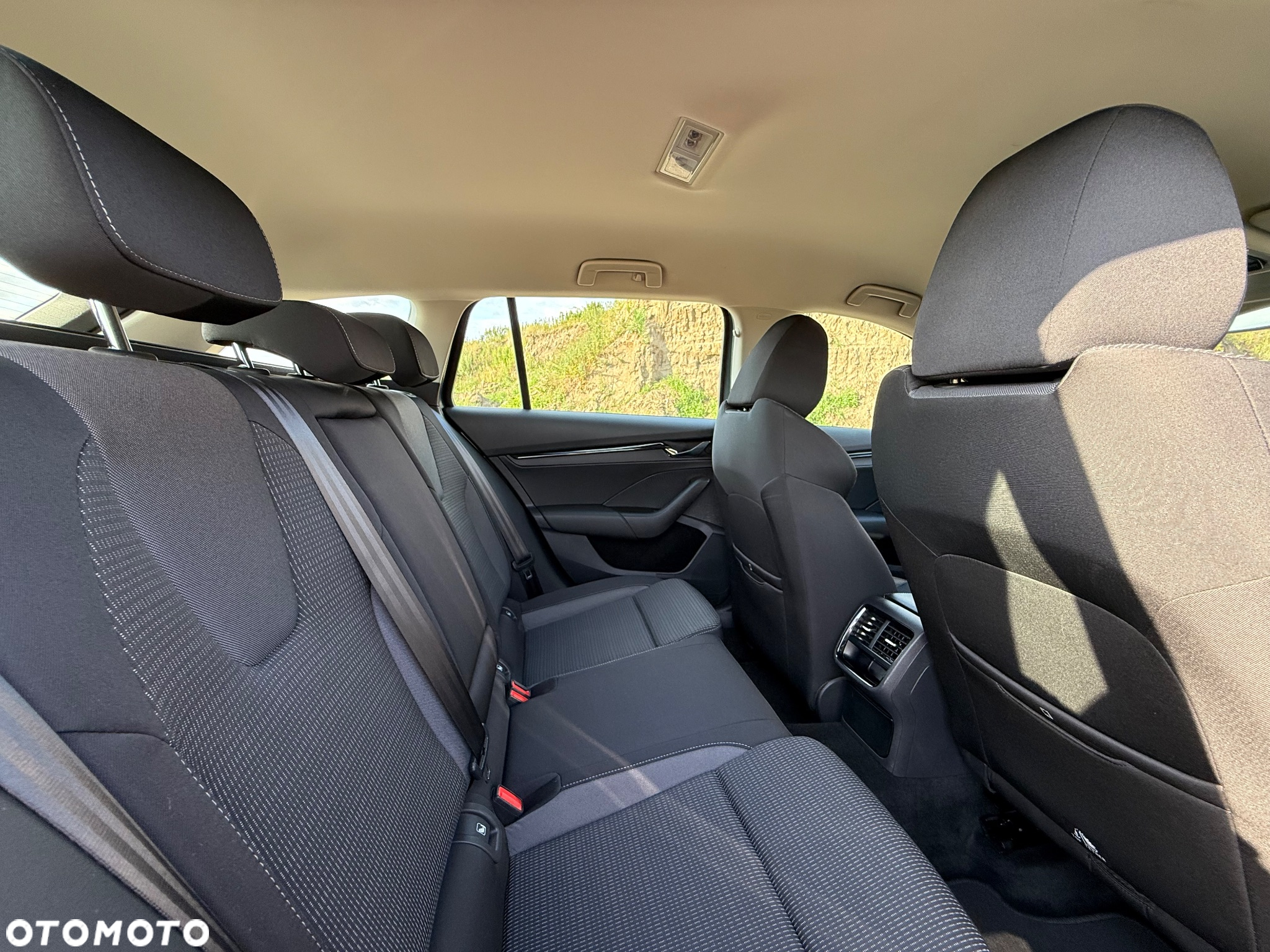 Skoda Octavia 2.0 TDI Business DSG - 11