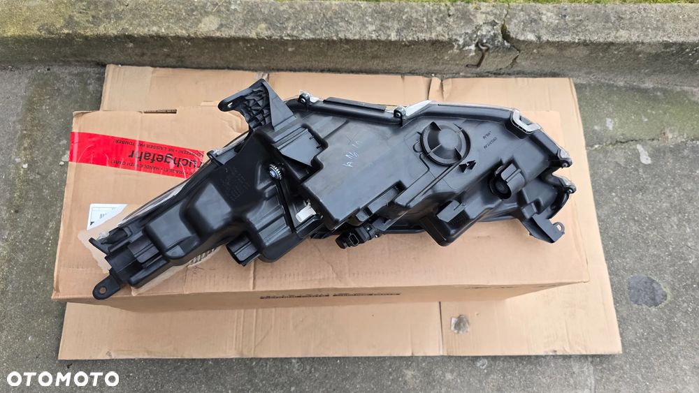 Toyota Yaris IV 20- Lampa Przód Prawa FULL LED Oryginał Ładna - 5