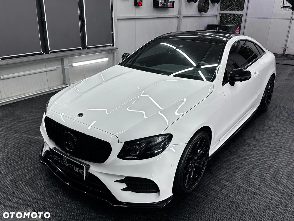 Mercedes-Benz Klasa E 220 d 4Matic 9G-TRONIC AMG Line - 2
