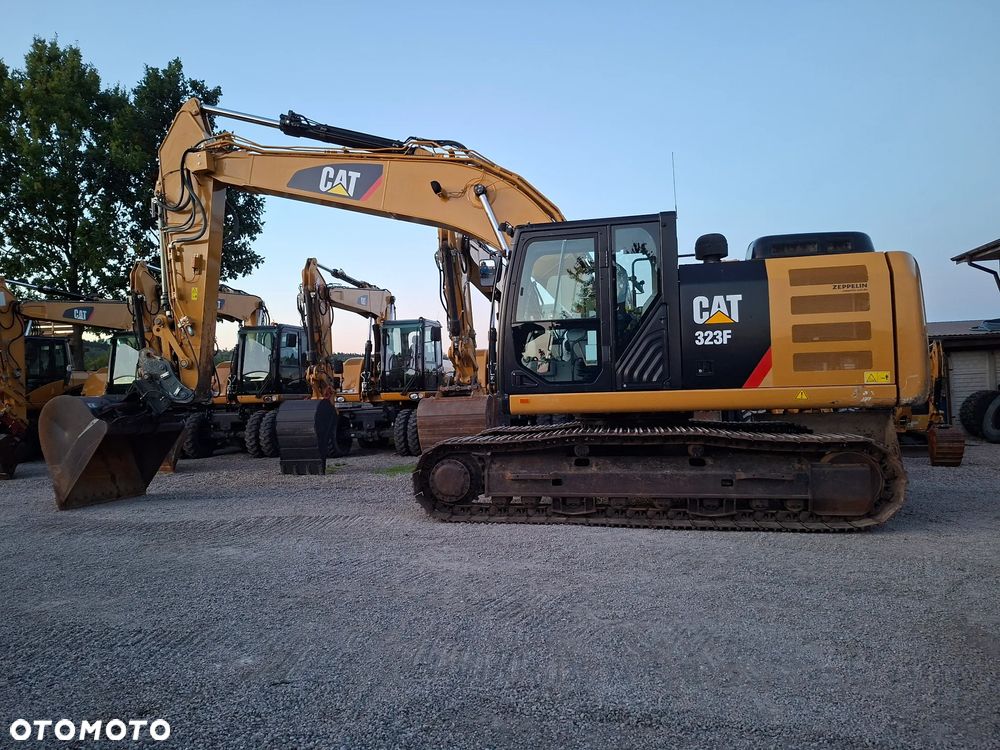Caterpillar CAT 323 FL - 3