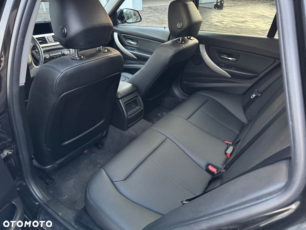 BMW Seria 3 316d - 11