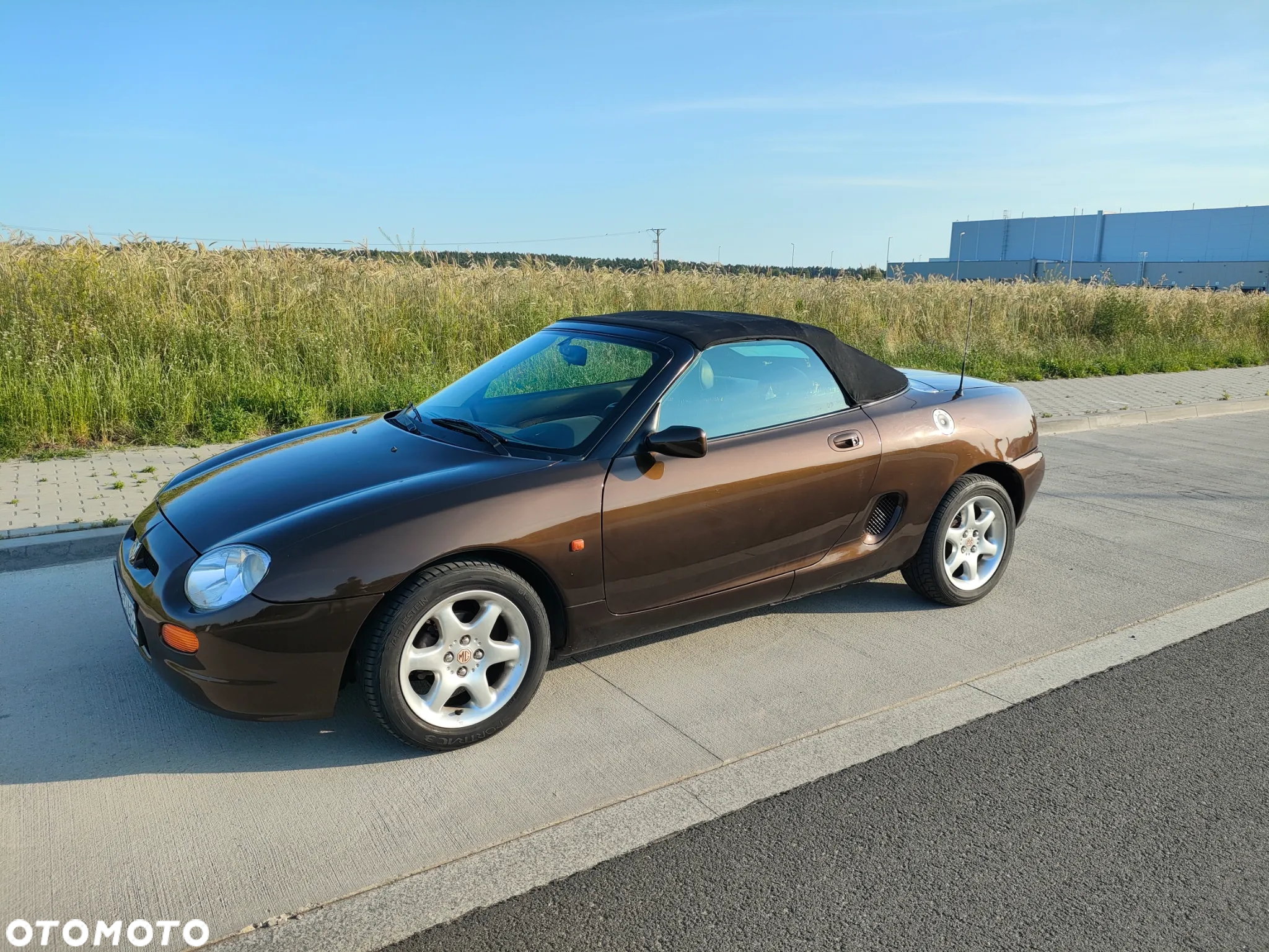 Rover MG - 16