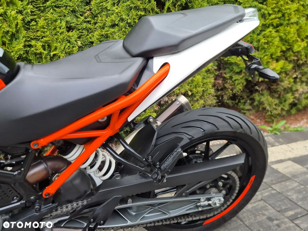 KTM Duke 125 - 25