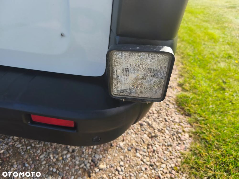 Renault TRAFIC - 32