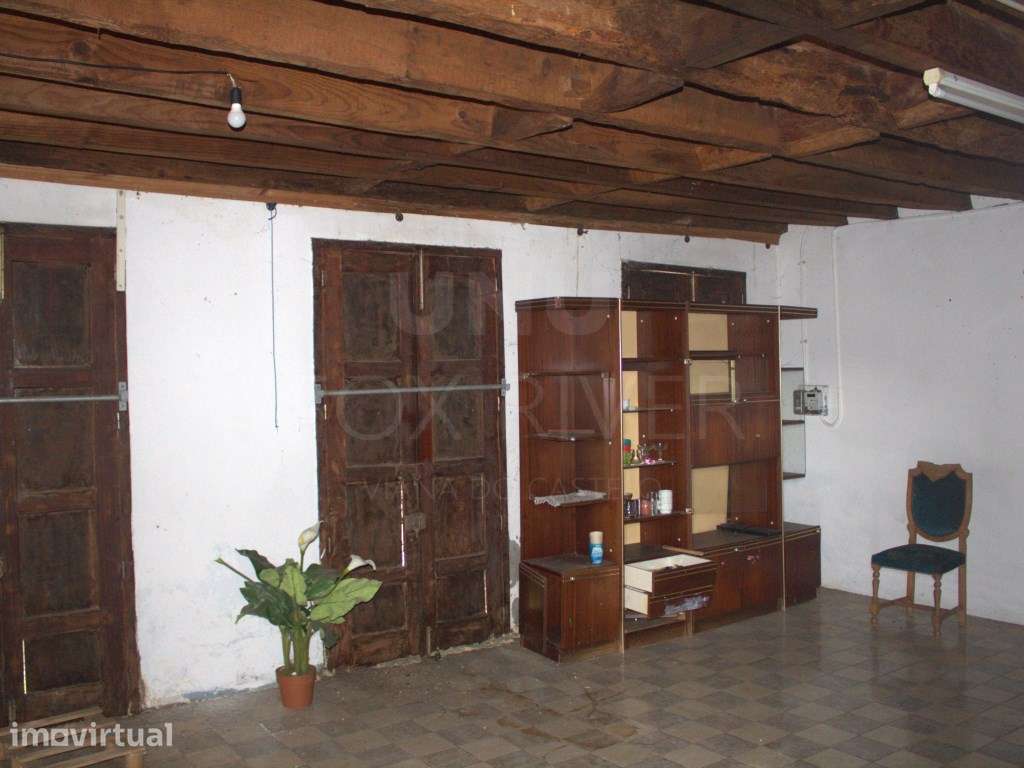 Moradia T2 para reabilitação em Campos, Vila Nova de Cerveira - Grande imagem: 3/4