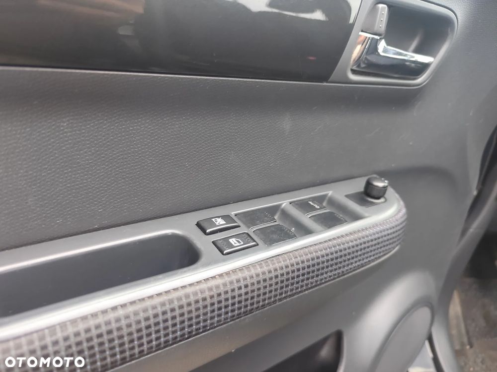 Suzuki Swift 1.3 GLX - 10