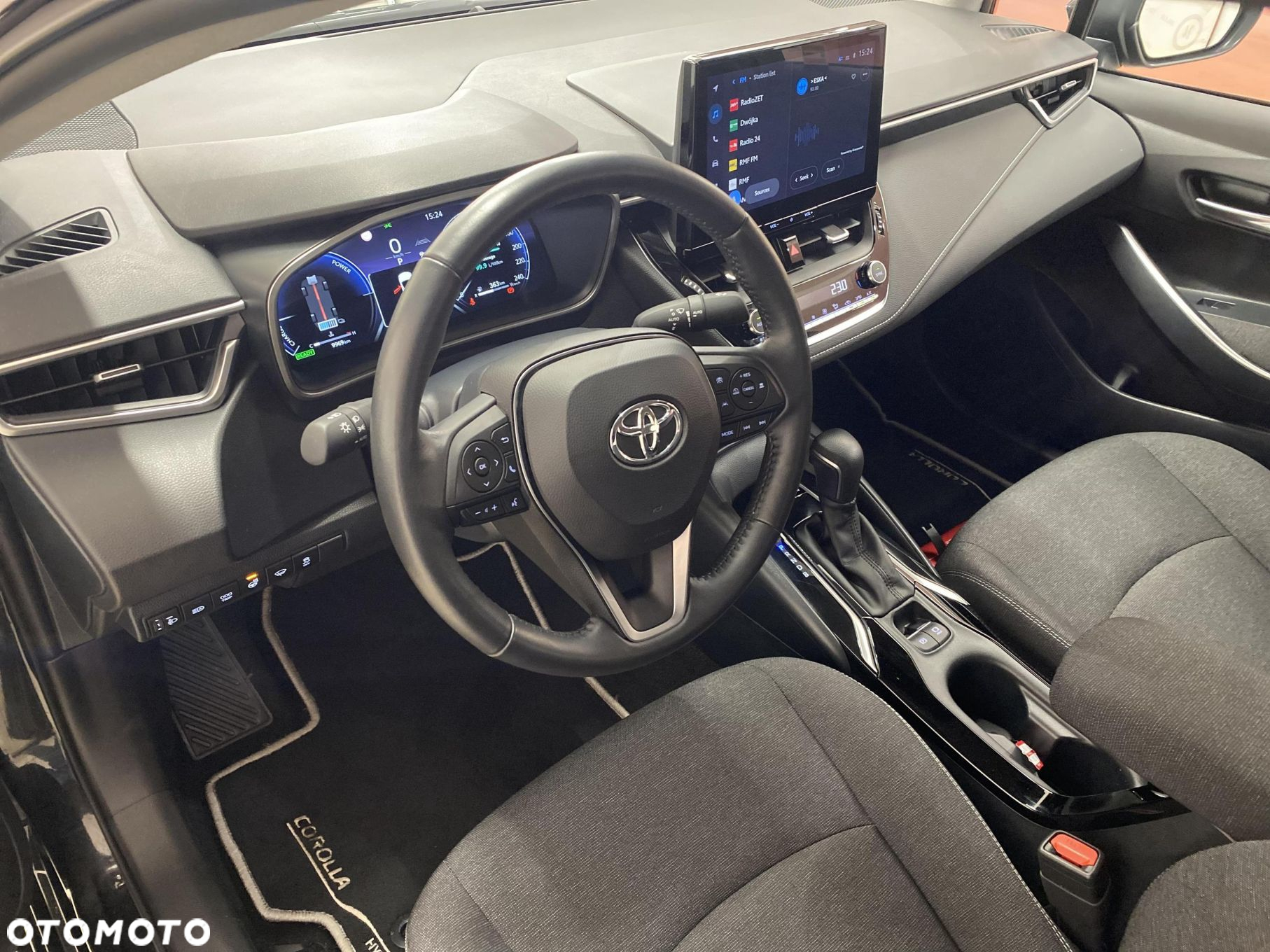 Toyota Corolla 1.8 Hybrid Comfort - 10