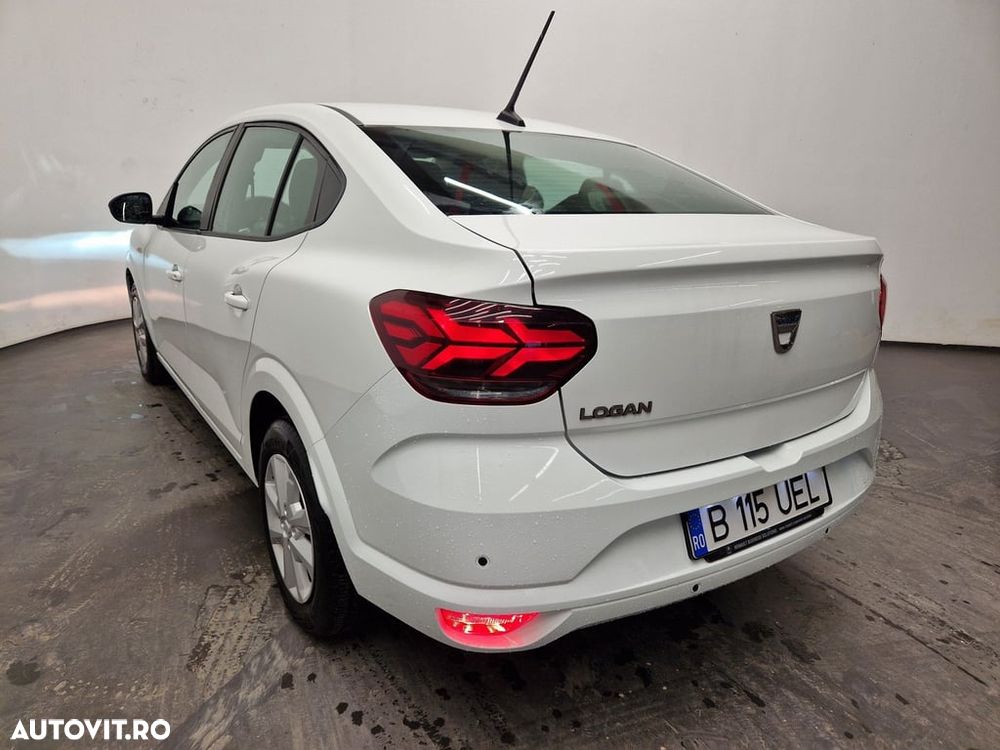 Dacia Logan TCe 90 MT6 Prestige - 3