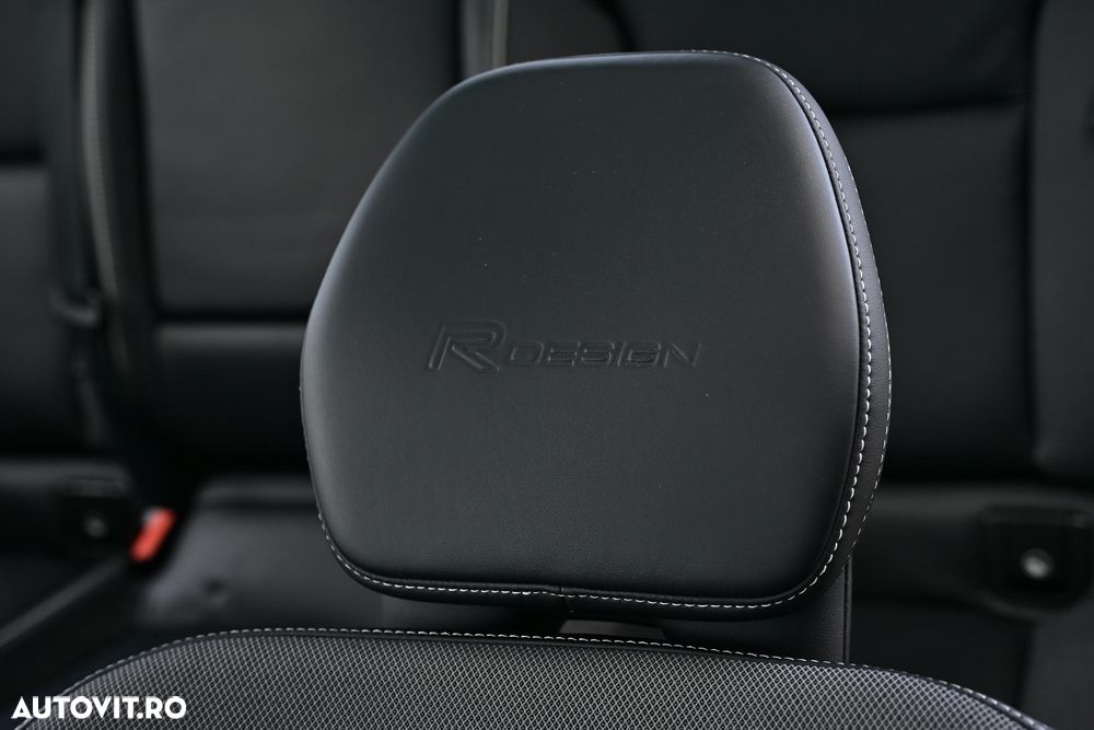 Volvo XC 60 T6 AWD Geartronic RDesign - 30